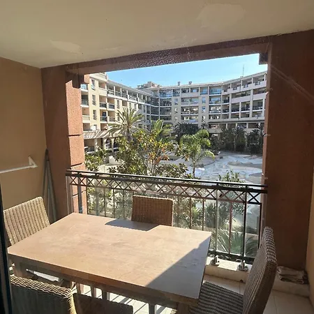 Le 1 Min , Piscine , Terrasse アパート