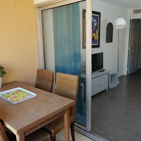 Le 1 Min , Piscine , Terrasse Apartment