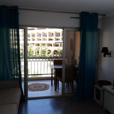 Apartment Le 1 Min , Piscine , Terrasse